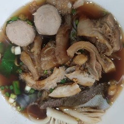 เกาเหลาเนื้อตุ๋น [ชูใจ ก๋วยเตี๋ยวเนื้อตุ๋น-หมูตุ๋น]