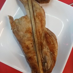 ไก่ย่างครึ่งตัว