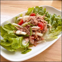 ยำทูน่า Kcal 150  Protein 23g
