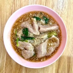 เส้นหมี่ราดหน้า