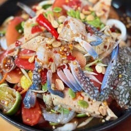 ครัวพรีม ส้มตำ ยำเเซ่บ นาคนิวาส37