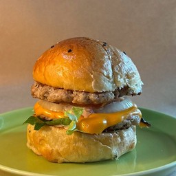 ดับเบิ้ลเบอร์เกอร์หมูชีส