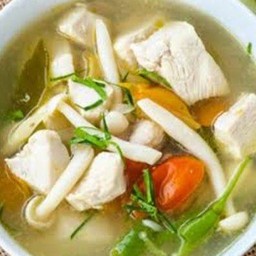 ต้มยำอกไก่น้ำใส