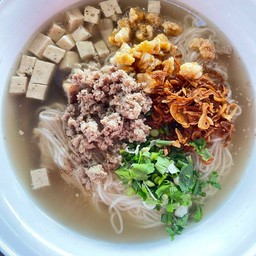 [อร่อยซ่ากับโค้ก] ก๋วยจั๊บอุบลหมูสับ +  โค้ก ไม่มีน้ำตาล (กระป๋อง)