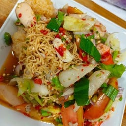 ร้านยำติดนม