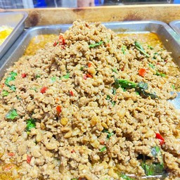 กระเพราหมูสับ