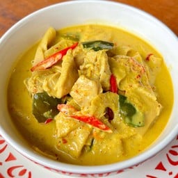 แกงกะทิไก่หน่อไม้ดอง