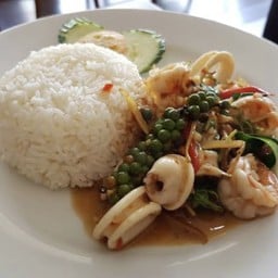 ข้าวราดผัดฉ่า