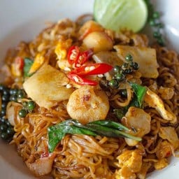 กระเพราเป่าปาก - ถนนคีรีรัถยา