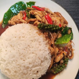 ข้าวราดผัดขี้เมา