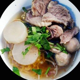 ก๋วยเตี๋ยวลูกชิ้นเนื้อเปื่อยน้ำใส (บรรทัดทอง) ฮาลาล