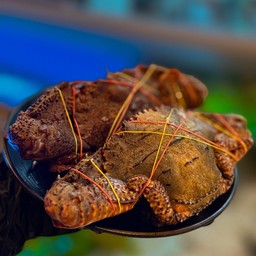 ปูหินนึ่ง 4-5ตัวโล ครึ่งโล พร้อมน้ำจิ้มซีฟู้ด ของสดใหม่