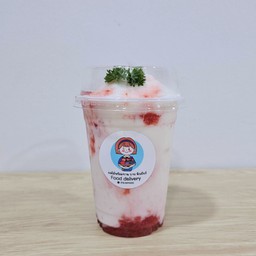 นมสดสตรอว์เบอร์รี่ปั่น