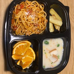 สปาเก็ตตี้มะเขือเทศ