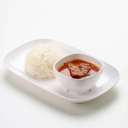 ข้าวสวยแกงมัสมั่นเนื้อ