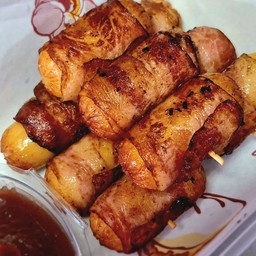 ไส้กรอกไก่พันเบคอน 9 ลูก