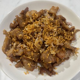 หมูทอดกระเทียมราดข้าว