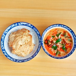 ชุดข้าวไข่เจียว+ ต้มยำหมู- ไก่