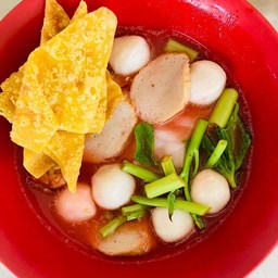 เย็นตาโฟหมูแดง