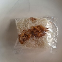 เส้นหมี่ขาว