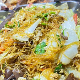 ผัดวุ้นเส้น