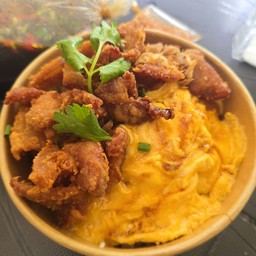ข้าวไข่ข้นหมูทอด