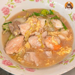 สุุกี้หมูนํ้าลูกชิ้นปลา