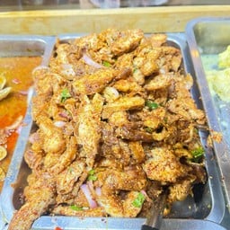 ยำไก่แซ่บ