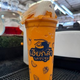 ชาไทยนมสดมะพร้าวอ่อนปั่น