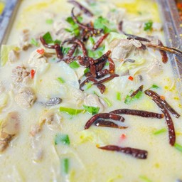 ต้มข่าไก่