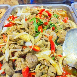 กระเพราตับไก่