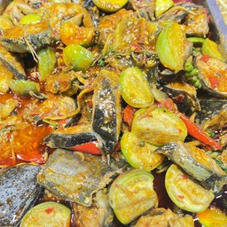 ปลาดุกสดผัดฉ่า