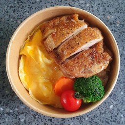 ข้าวไข่ข้นไก่พริกไทยดำ