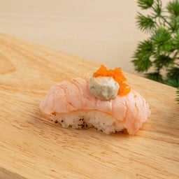 แซลมอนเบิร์นทรัฟเฟิล ซูชิ