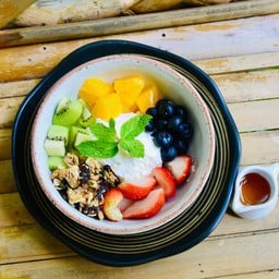 Homemade Greek Yogurt with Mixed Fruit & Granola