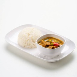 ข้าวสวยแกงเขียวหวานเนื้อ