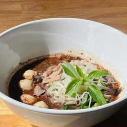 ก๋วยเตี๋ยวเรือ ชามจั๋ว