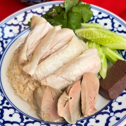 ข้าวมันไก่ต้ม+ตับครีมมี่