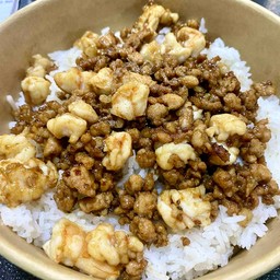 หมูสับผัดหวานๆเค็มนิดๆ + กุ้งสับ  ราดข้าว