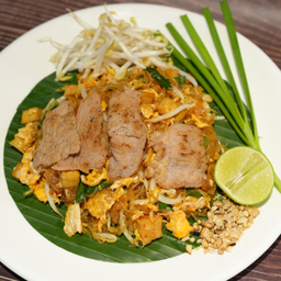 วุ้นเส้นผัดไทยหมูนุ่ม