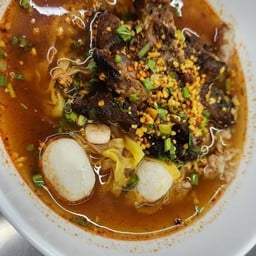 นายเก่ง ก๋วยเตี๋ยวต้มยำหมูย่าง ลาดพร้าว71