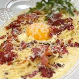 สปาเก็ตตี้แบล็คทรัฟเฟิล