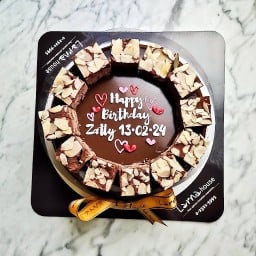 Brownie around Larna Cake 2 pound