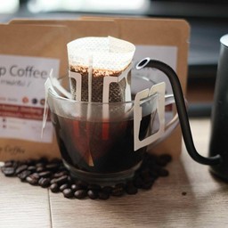 กาแฟดริปชาเล่ต์ 1 ซอง (เมล็ดกาแฟดอยช้าง คั่วกลาง)