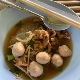 ก๋วยเตี๋ยวนายอ้วน