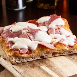 PROSCIUTTO - พิซซ่าหน้าแฮม