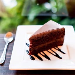 ลาร์นาเค้กแบบชิ้นสามเหลี่ยม