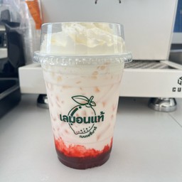 นมสดสตรอว์เบอร์รี่