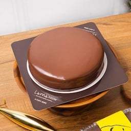 ช็อคหน้านิ่ม ลาร์นาเค้ก