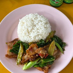 คะน้าหมูกรอบราดข้าว